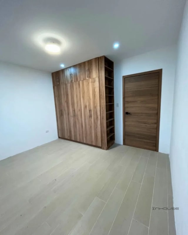 CASA EN VENTA EN ZONA 16 EN PLANOS - 10