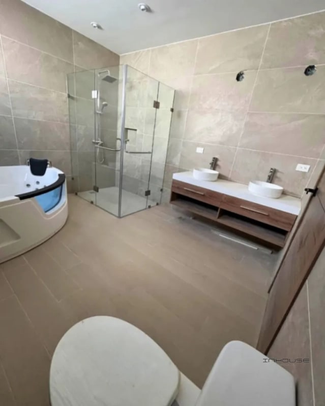 CASA EN VENTA EN ZONA 16 EN PLANOS - 9