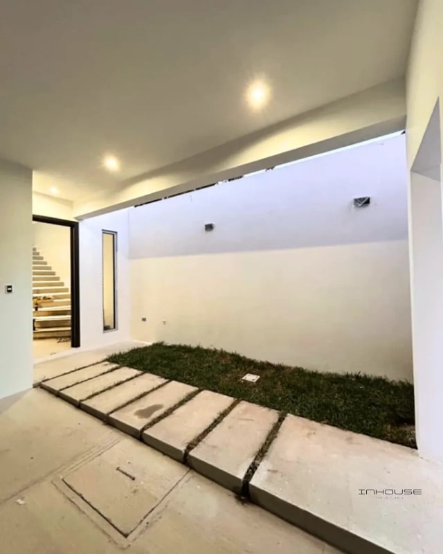 CASA EN VENTA EN ZONA 16 EN PLANOS - 5
