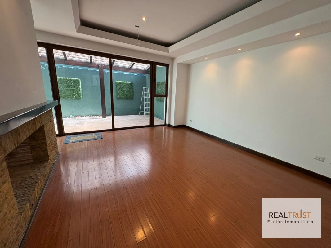 Casa en Venta km 8.5 San Rafael - 17