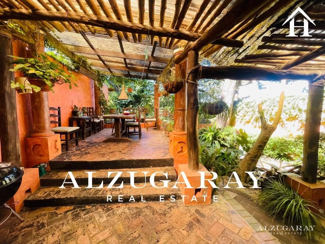 CASA C/PÉRGOLA Y JARDÍN 4 HAB/ UBICADA EN MUXBAL - 13