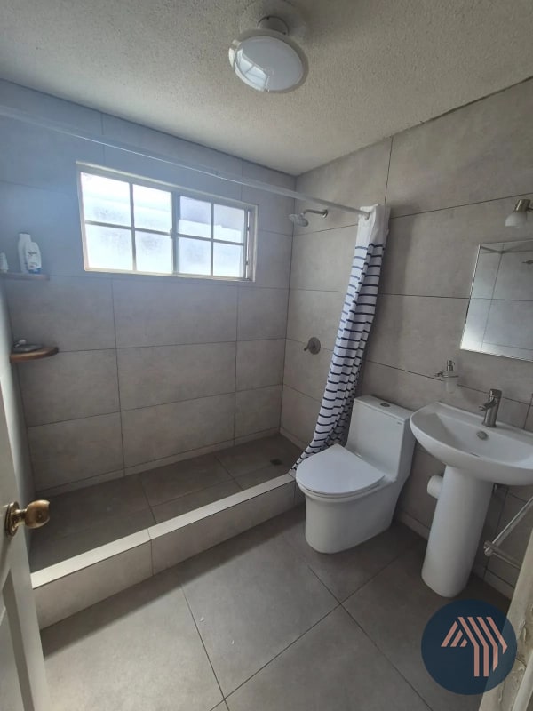 ALQUILER DE CÉNTRICO TOWNHOUSE - MONTE AZUL, ZONA 13 - 13