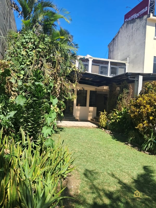 Casa comercial en renta Condominio Mariscal zona 11 - 10