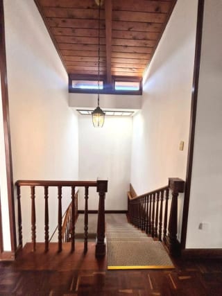 CASA EN VENTA - AMPLIO JARDÍN -  MALLORCA LA VILLA ZONA 14 — Casa en Venta en Zona 14, Guatemala, Ciudad — miniatura 3 de 16
