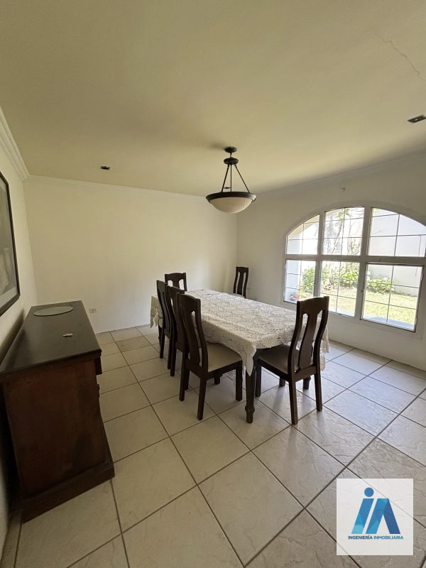 CASA EN VENTA – Condominio Orquídeas, San Cristóbal sector A1, Zona 8 de Mixco - 9