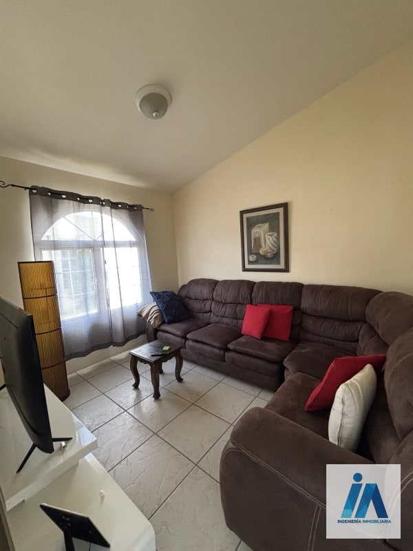CASA EN VENTA – Condominio Orquídeas, San Cristóbal sector A1, Zona 8 de Mixco - 3