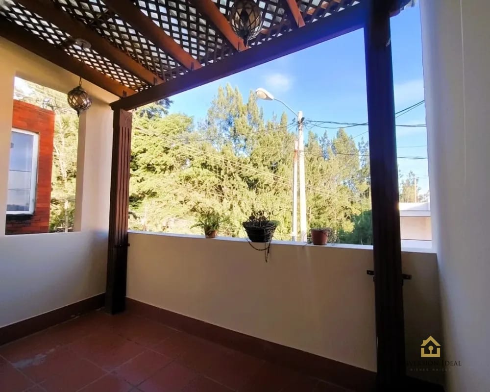 Vendo casa 4 habitaciones + cuarto de servicio en zona 16 — Casa en Venta en Hacienda Real, Zona 16, Guatemala, Ciudad — foto 4 de 11