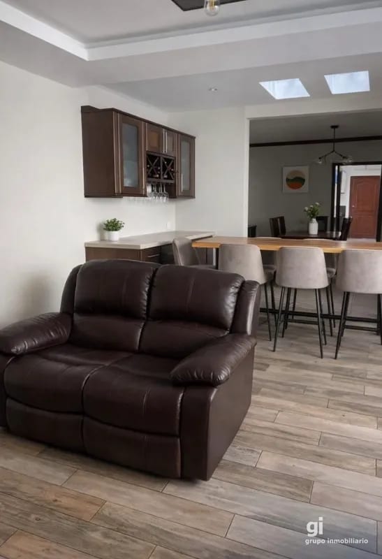 Linda casa con 5 dormitorios en z16 dentro de condominio — Casa en Venta en Zona 16, Guatemala, Ciudad — foto 4 de 6