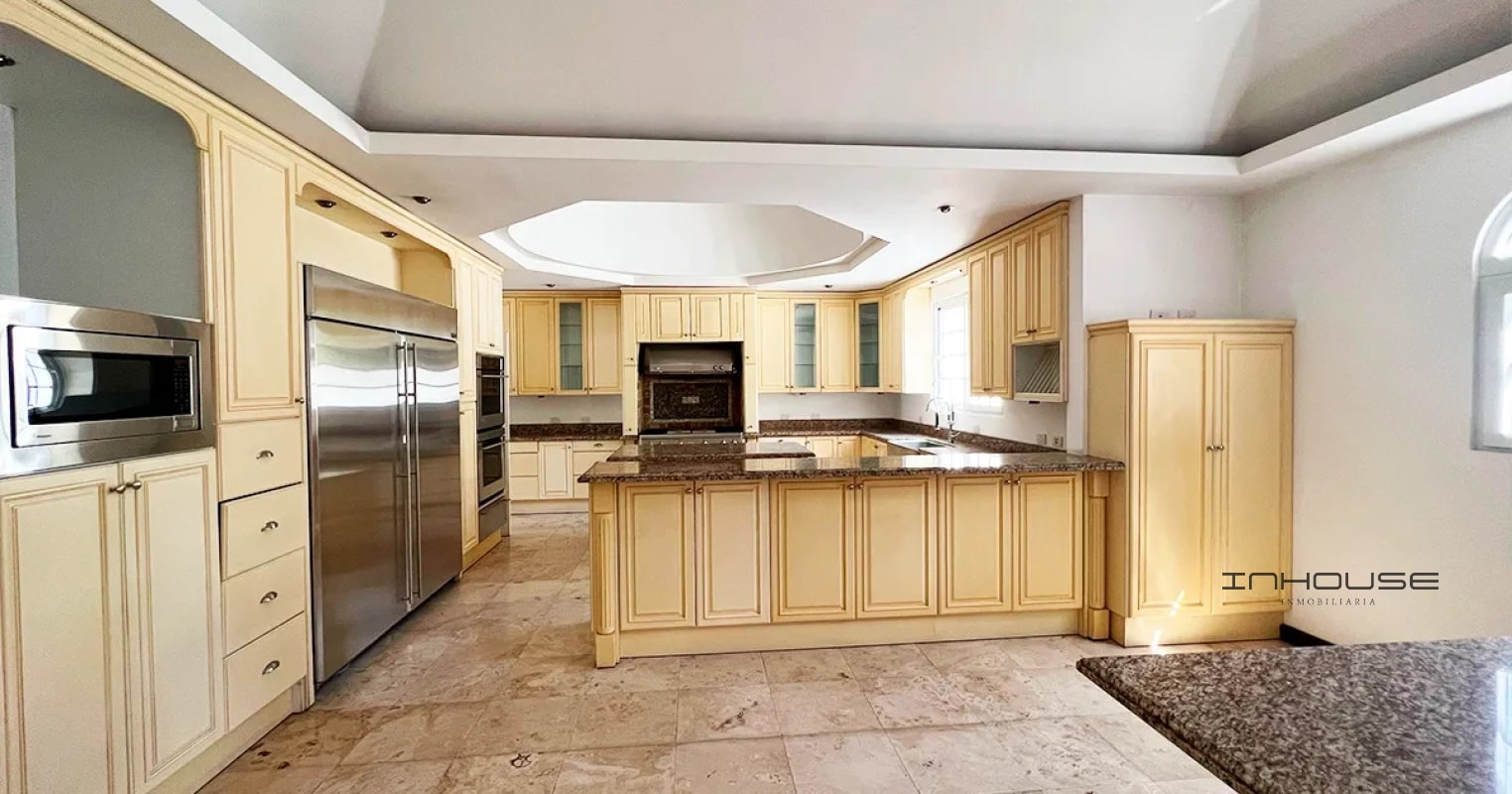 CASA EN VENTA EN ZONA 16 CAYALÁ - 10