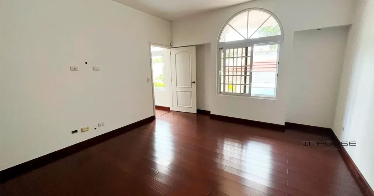 CASA EN VENTA EN ZONA 16 CAYALÁ — Casa en Venta en Zona 16, Guatemala, Ciudad — foto 5 de 11