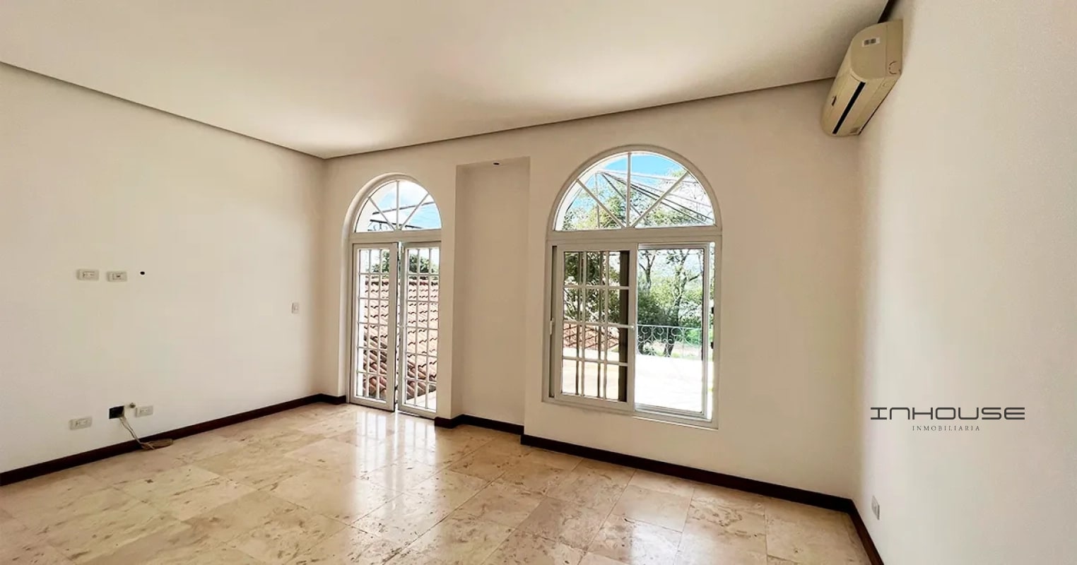 CASA EN VENTA EN ZONA 16 CAYALÁ - 3