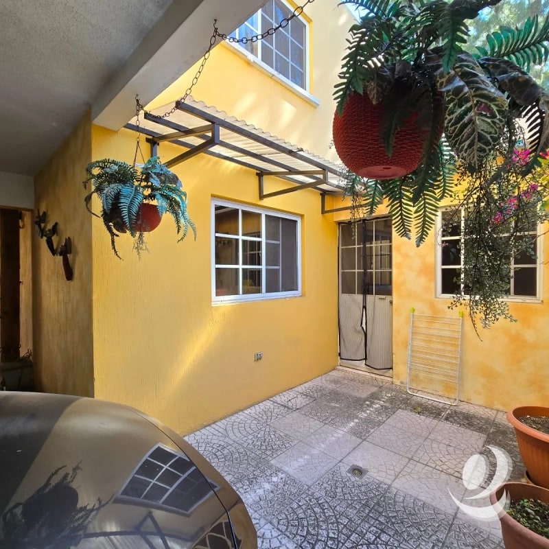 Casa en Las Charcas zona 11 - 4