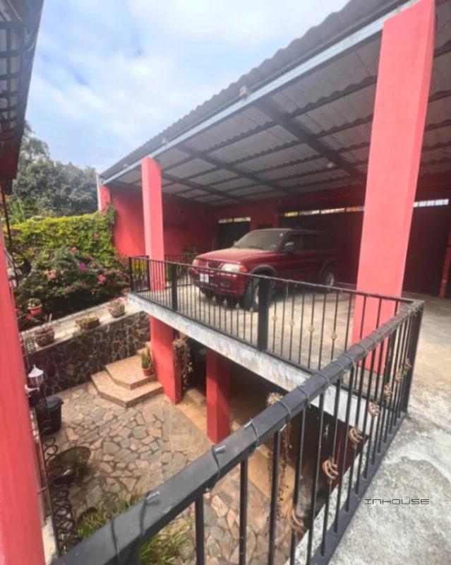 CASA EN VENTA EN SAN CRISTÓBAL  LOMA REAL SECTOR A1 - 6