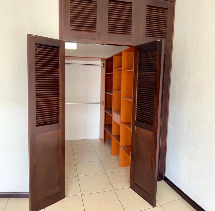 Casa en Venta, Residenciales Santa Mónica VI, Km. 16.5 Carretera a El Salvador — Casa en Venta en Carretera a El Salvador, Guatemala, Ciudad — foto 5 de 11