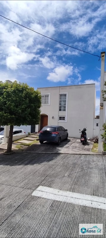 CASA EN VENTA JARDINES DE ARRAZOLA KM 19.5 FRAIJANES - 10