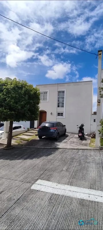Casa en Venta Jardines de Arrazola KM 19.5 Fraijanes — Casa en Venta en Jardines de Arrazola, Carretera a El Salvador, Guatemala, Ciudad — foto 3 de 10