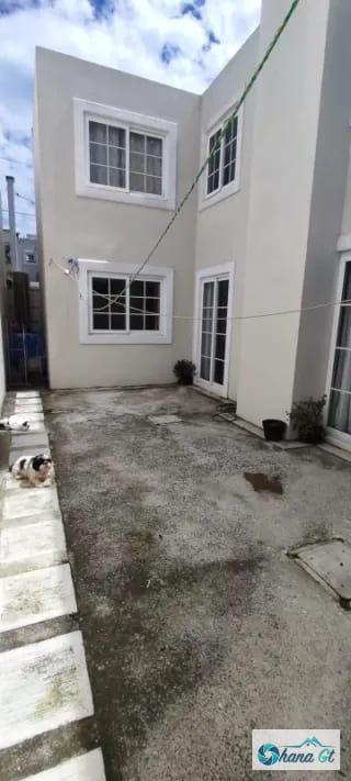 CASA EN VENTA JARDINES DE ARRAZOLA KM 19.5 FRAIJANES — Casa en Venta en Jardines de Arrazola, Carretera a El Salvador, Guatemala, Ciudad — miniatura 5 de 10