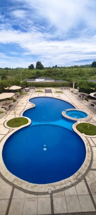 Casa en Venta Jardines de Arrazola KM 19.5 Fraijanes — Casa en Venta en Jardines de Arrazola, Carretera a El Salvador, Guatemala, Ciudad — miniatura 5 de 10