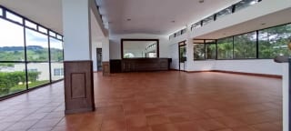 Casa en Venta Jardines de Arrazola KM 19.5 Fraijanes — Casa en Venta en Jardines de Arrazola, Carretera a El Salvador, Guatemala, Ciudad — miniatura 8 de 10