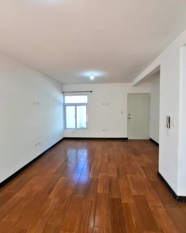 CASA EN VENTA EN ZONA 16, HACIENDA REAL - 8