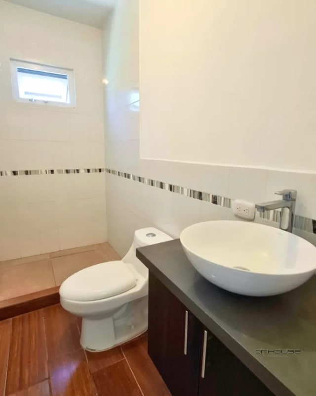 CASA EN VENTA EN ZONA 16, HACIENDA REAL - 6