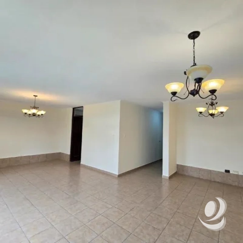 Casa en Venta Quintas Los Encinos Zona 7 de Mixco - 12