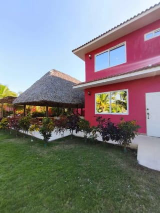Casa en venta en Monterrico — Casa en Venta en Monterrico, Santa Rosa — miniatura 1 de 17