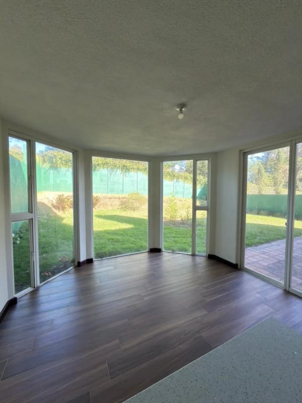 VENTA CASA EN COLINAS DE CASTEL KM 20.5 FRAIJANES — Casa en Venta en Colinas de Castel, Carretera a El Salvador, Guatemala, Ciudad — foto 5 de 12