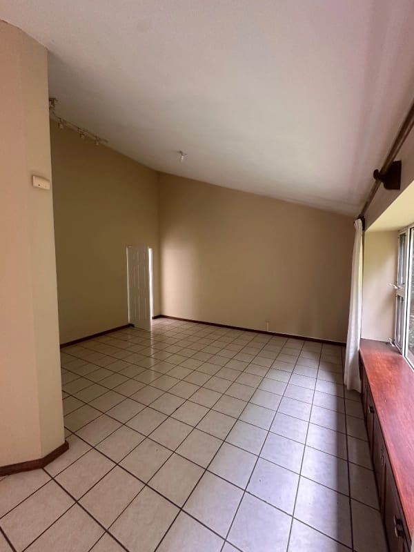 casa en venta CES Vizcaya — Casa en Venta en Carretera a El Salvador, Guatemala, Ciudad — foto 5 de 12