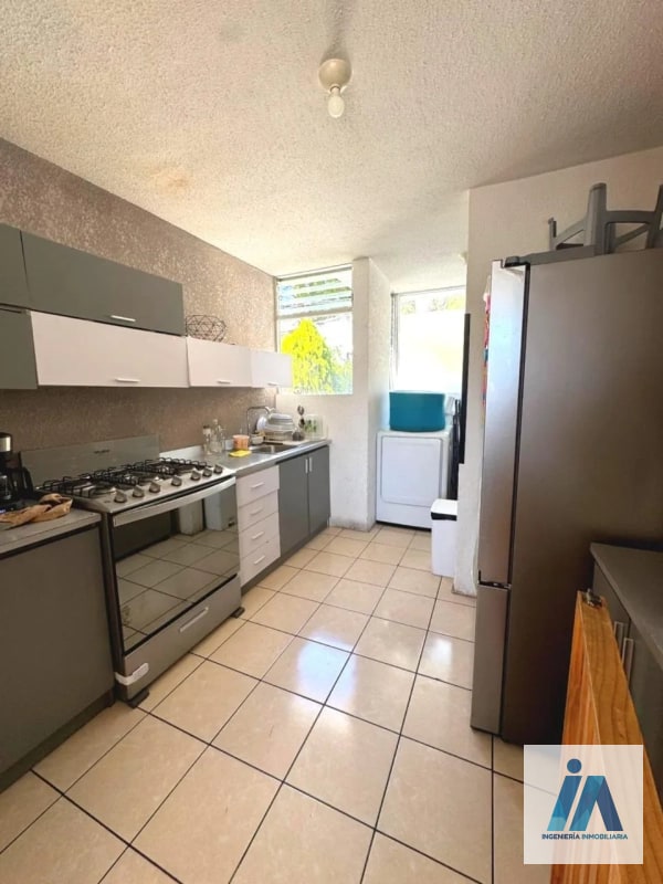 CASA EN VENTA📍Vista Azul, Santa Catarina Pinula Propiedad situada estratégicamente a pocos minutos de las zonas más importantes de la ciudad. - 9
