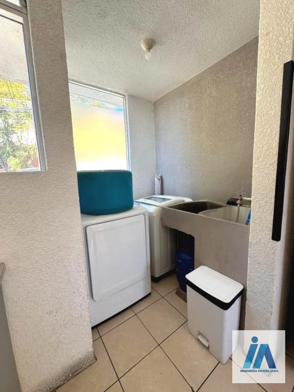 CASA EN VENTA📍Vista Azul, Santa Catarina Pinula Propiedad situada estratégicamente a pocos minutos de las zonas más importantes de la ciudad. - 8