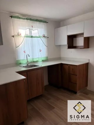Casa en Venta en Villas Turin - Zona 10 de Mixco, San Jacinto — Casa en Venta en Zona 10 Mixco, Guatemala, Ciudad — miniatura 3 de 14