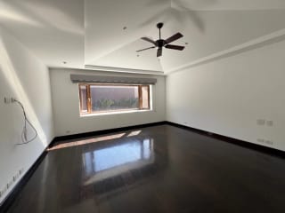  CASA VENTA CONDOMINIO EXCLUSIVO LA JOYA ZONA 10, 4 DORMITORIOS, 440 Mts2 , 3.5 BAÑOS~4 PARQUEOS $1,000,000 DOLARES — Casa en Venta en Zona 10, Guatemala, Ciudad — miniatura 5 de 11