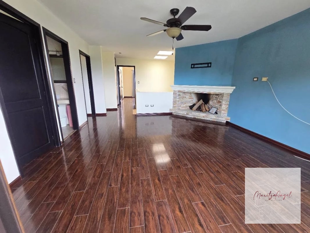 CASA EN VENTA EN ZONA 16 VR Q2.400.000 - 10