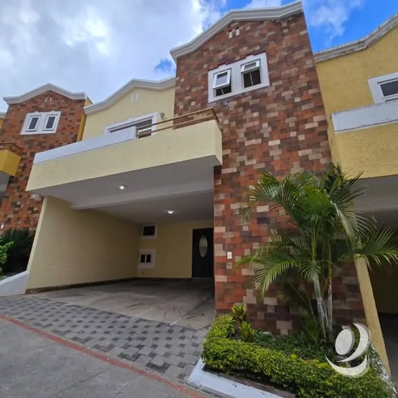 Casa en Venta en Quinta de los Encinos - 2