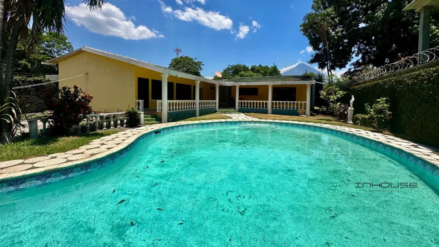 CASA EN VENTA ESCUINTLA - 11