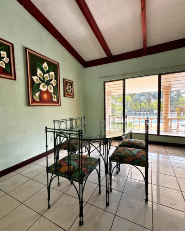 CASA EN VENTA ESCUINTLA - 10