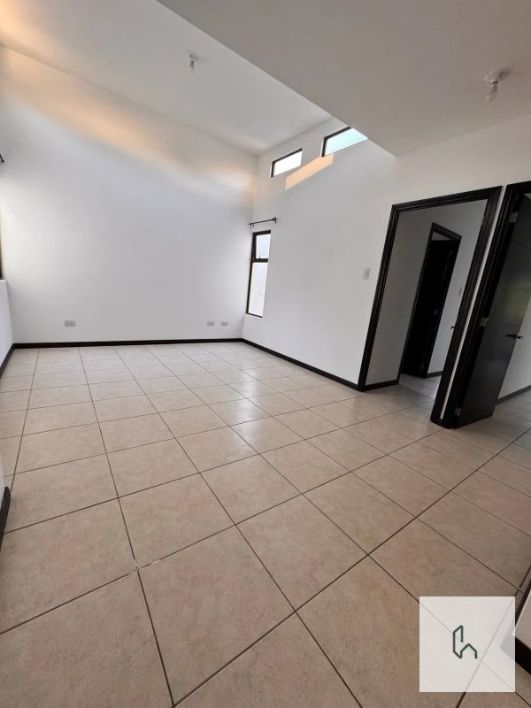 VENTA DE AMPLIA CASA EN VISTAS DE SAN ISIDRO Z.16 - 11