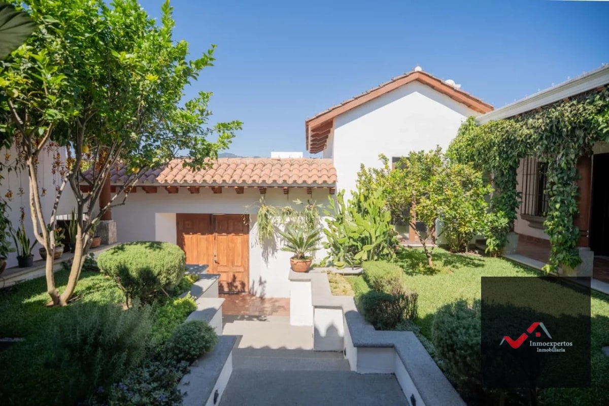 Casa en Venta Antigua Guatemala - 1