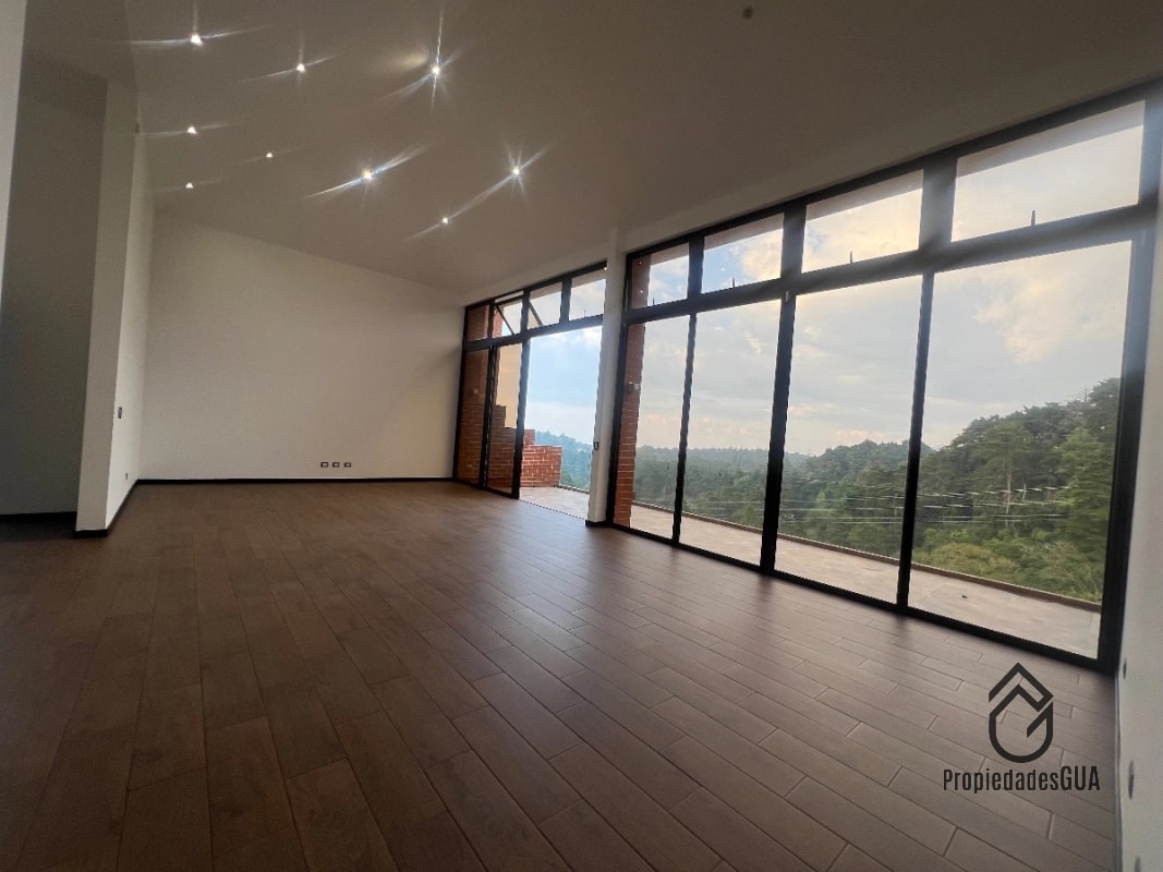 Casa con vista espectacular dentro de condominio en renta - 1