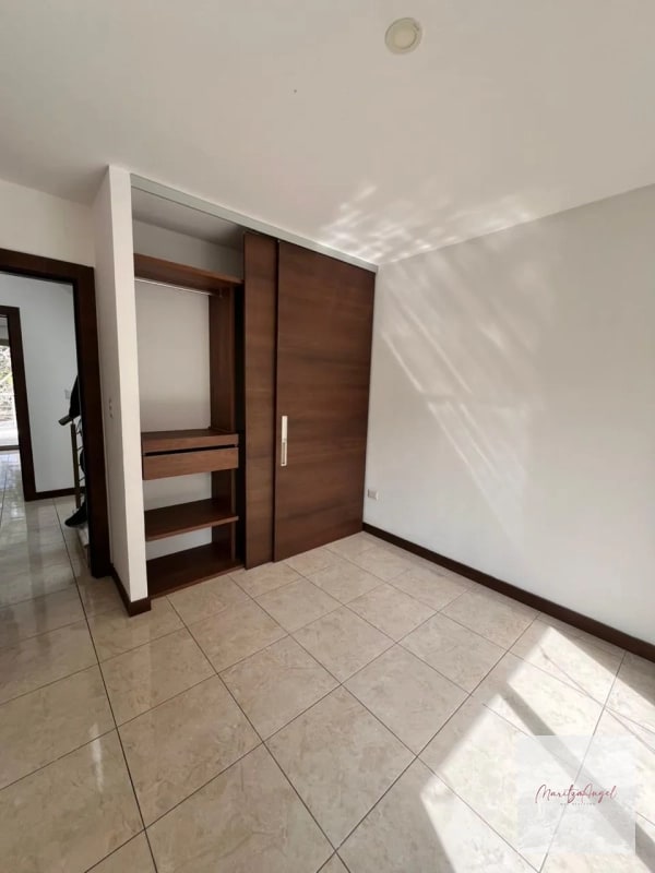 ALQUILER DE CASA EN ZONA 16 SECTOR KANAJUYU — Casa en Alquiler en Kanajuyú, Zona 16, Guatemala, Ciudad — foto 10 de 11