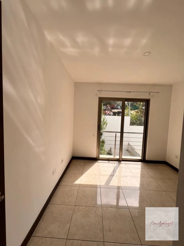 ALQUILER DE CASA EN ZONA 16 SECTOR KANAJUYU — Casa en Alquiler en Kanajuyú, Zona 16, Guatemala, Ciudad — foto 9 de 11