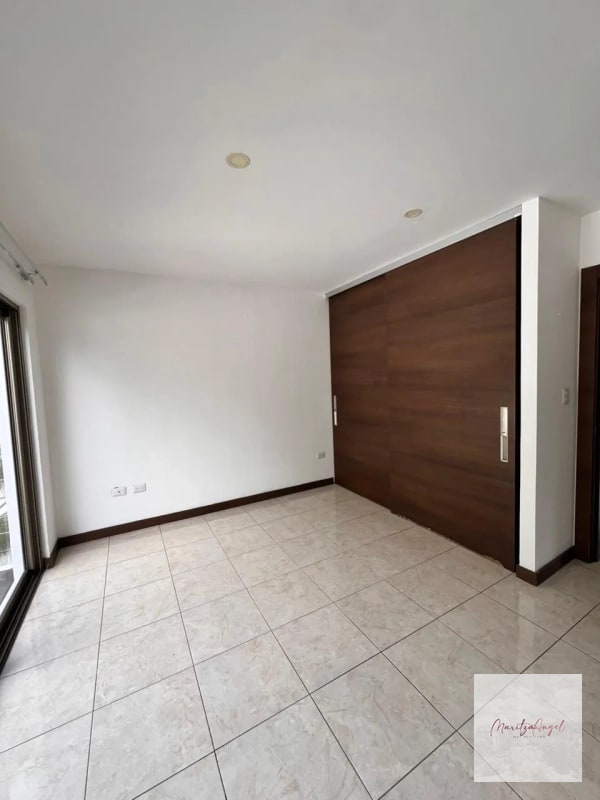 ALQUILER DE CASA EN ZONA 16 SECTOR KANAJUYU — Casa en Alquiler en Kanajuyú, Zona 16, Guatemala, Ciudad — foto 7 de 11