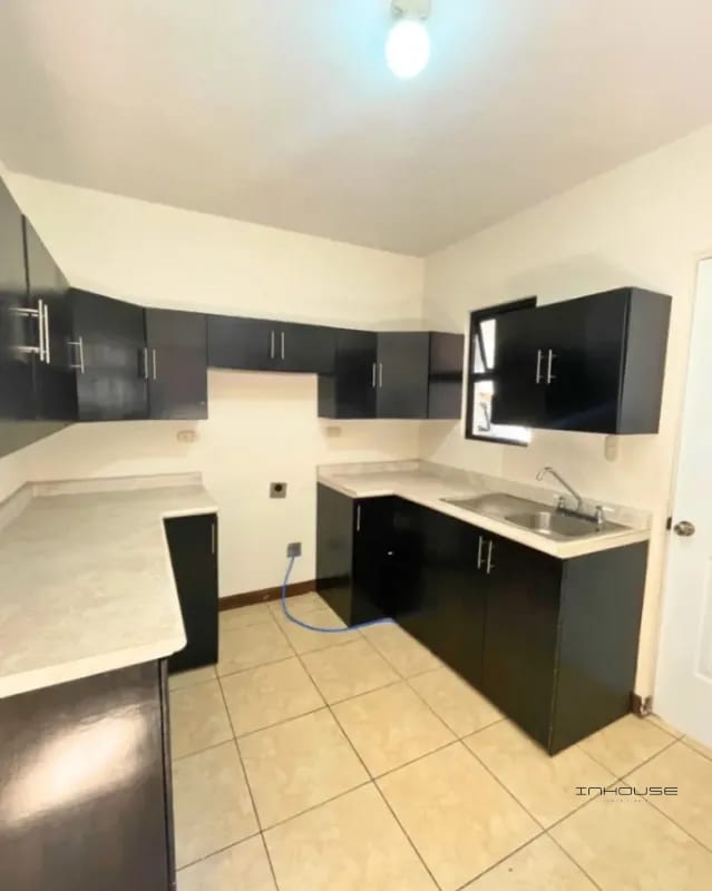 CASA EN VENTA EN ZONA 16 SAN ISIDRO PARA ESTRENAR — Casa en Venta en Zona 16, Guatemala, Ciudad — foto 11 de 11