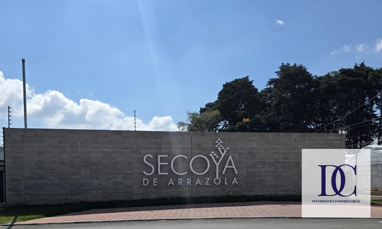 CASA EN VENTA – CONDOMINIO SECOYA DE ARRAZOLA | CAES KM. 16.5 - 1