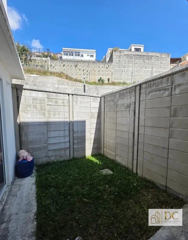 CASA EN VENTA – CONDOMINIO SECOYA DE ARRAZOLA | CAES KM. 16.5 — Casa en Venta en Carretera a El Salvador, Guatemala, Ciudad — foto 2 de 16