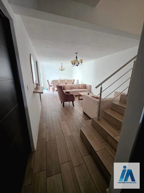 CASA EN VENTA📍Secoya de Arrazola, Km 16.5 Fraijanes Una casa diseñada para ofrecer comodidad con una increíble terraza con pérgola ideal para tus reuniones sociales. - 11