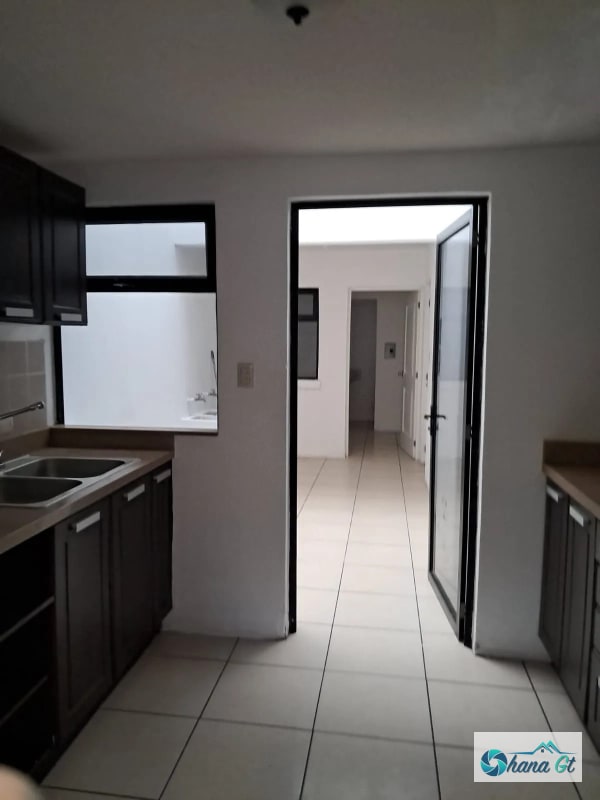 CASA EN VENTA KM 28.5 CARRETERA A EL SALVADOR - 4