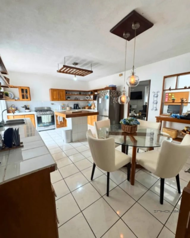CASA EN VENTA SAN CRISTÓBAL SECTOR B1 - 10