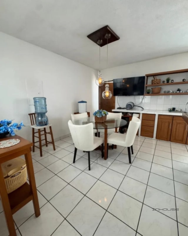 CASA EN VENTA SAN CRISTÓBAL SECTOR B1 - 8